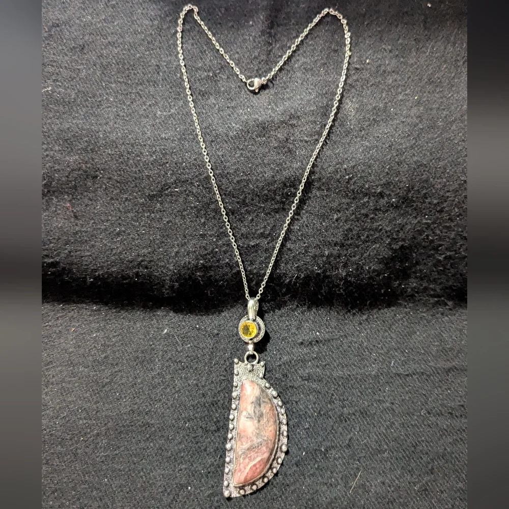 Silver Plated Pink Rhodochrosite Gemstone Pendant Statement Necklace - Picture 2 of 3